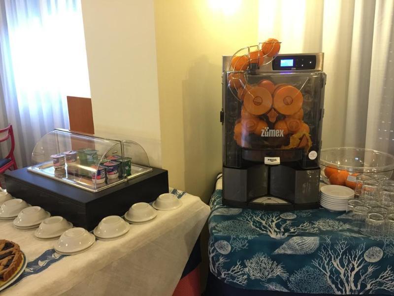 Hotel Riviera Алгеро Екстериор снимка