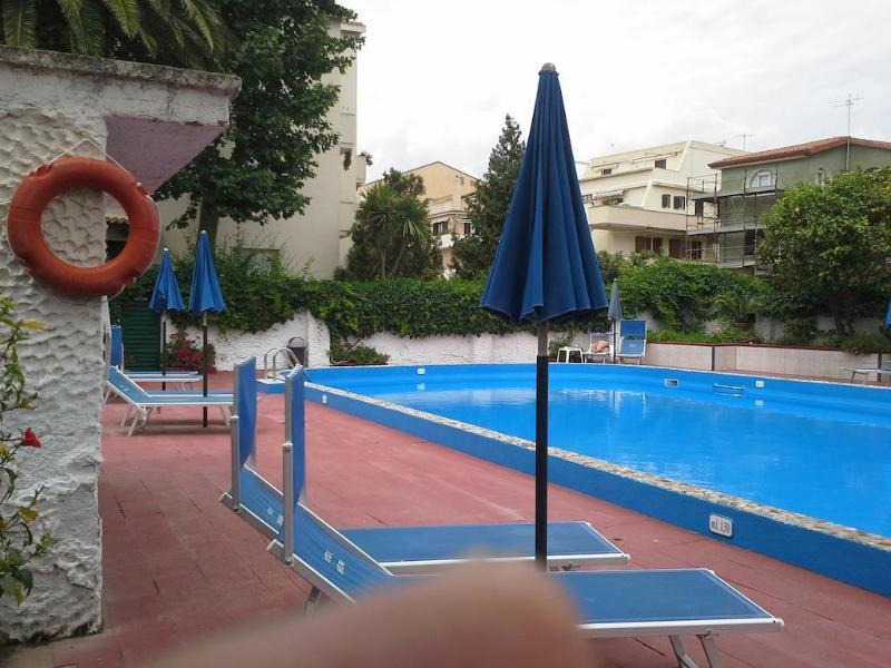 Hotel Riviera Алгеро Екстериор снимка