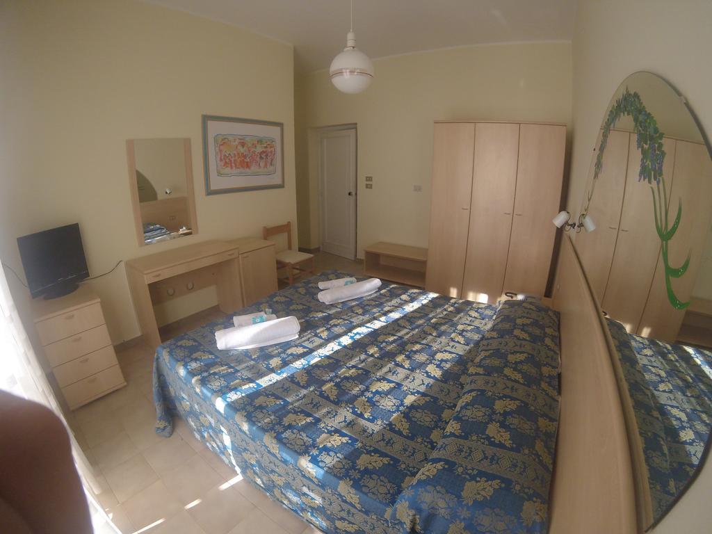 Hotel Riviera Алгеро Екстериор снимка