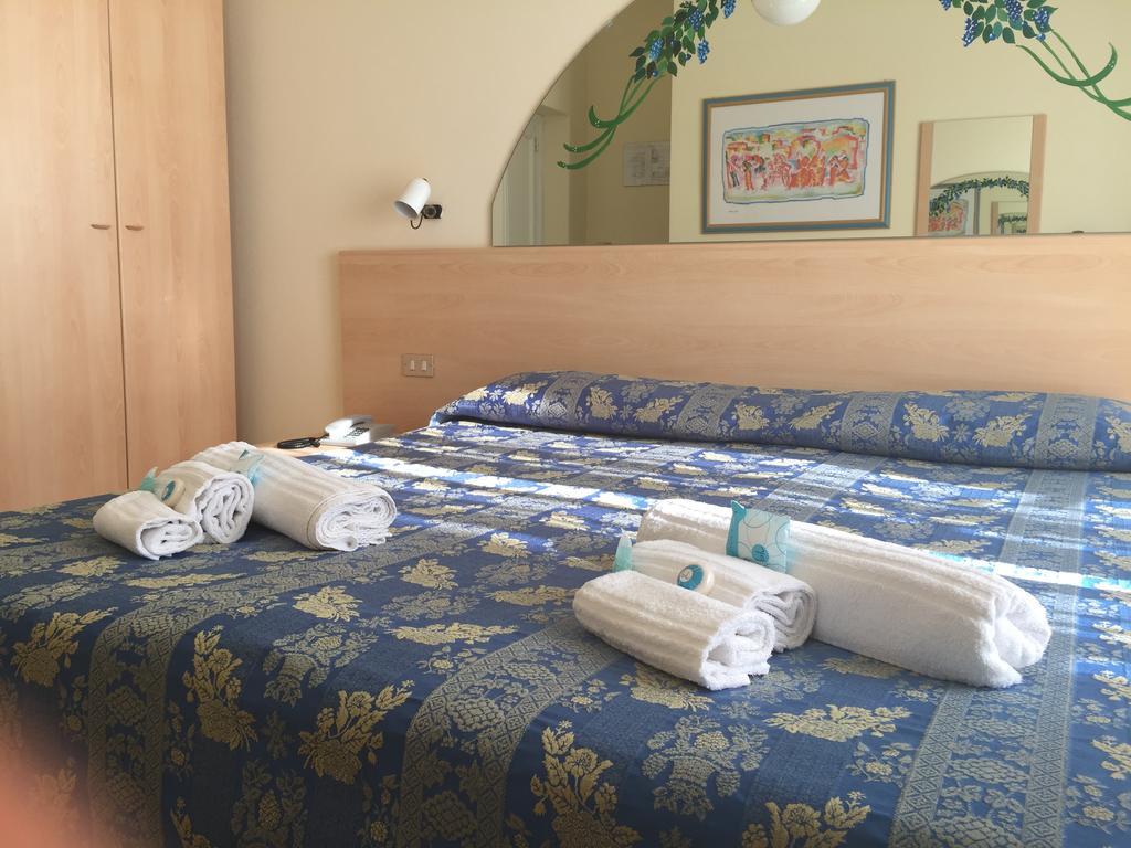 Hotel Riviera Алгеро Екстериор снимка