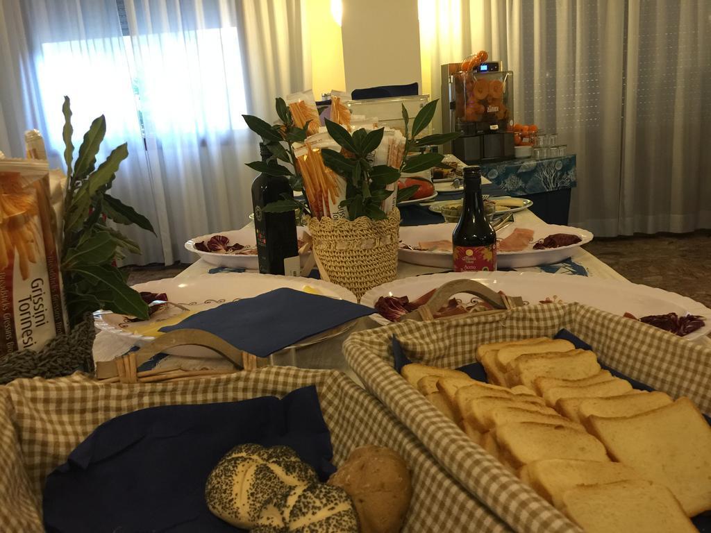 Hotel Riviera Алгеро Екстериор снимка