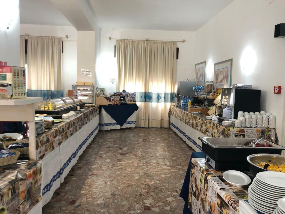 Hotel Riviera Алгеро Екстериор снимка
